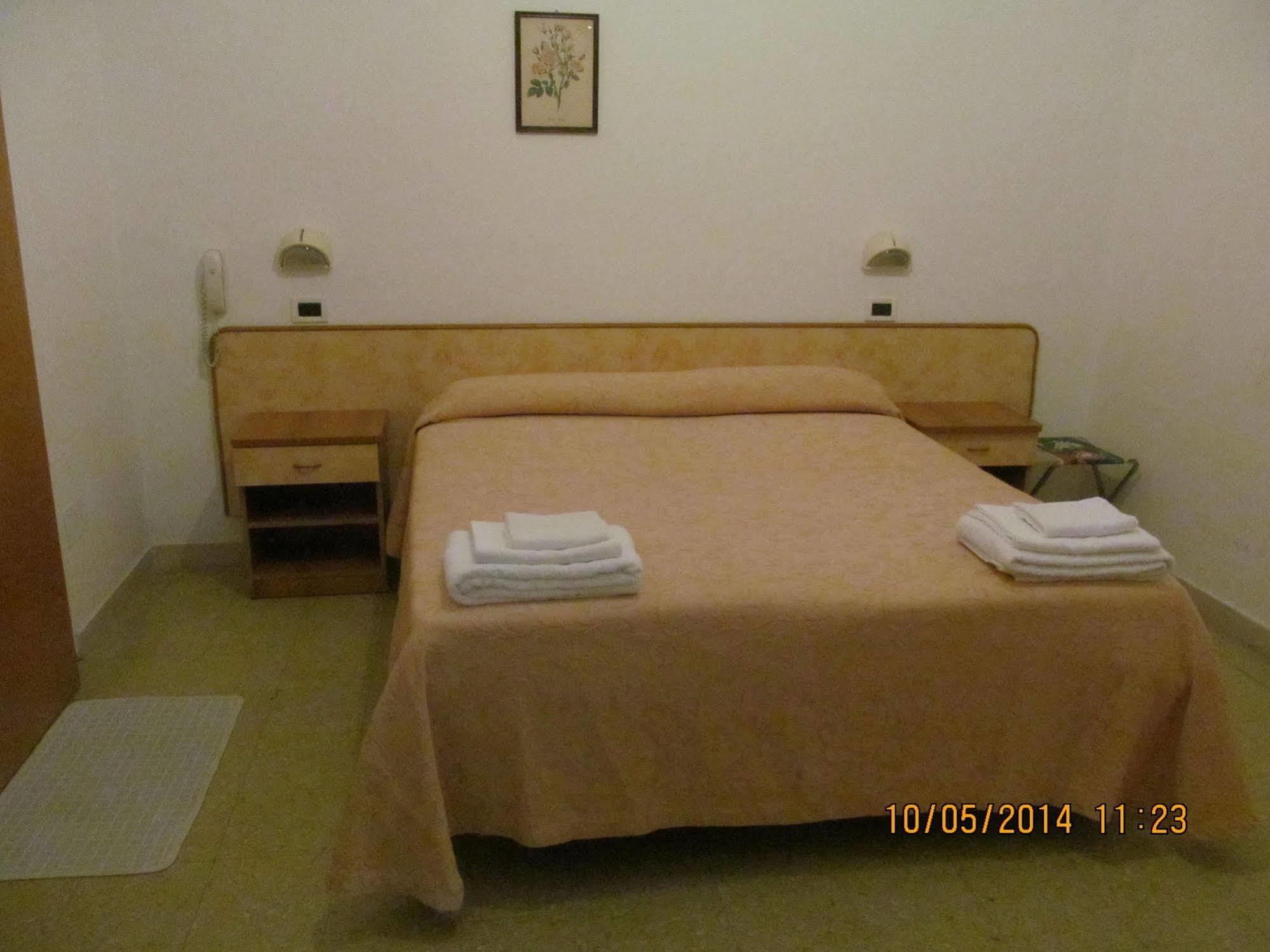 Hotel Edward Bellaria-Igea Marina Dış mekan fotoğraf